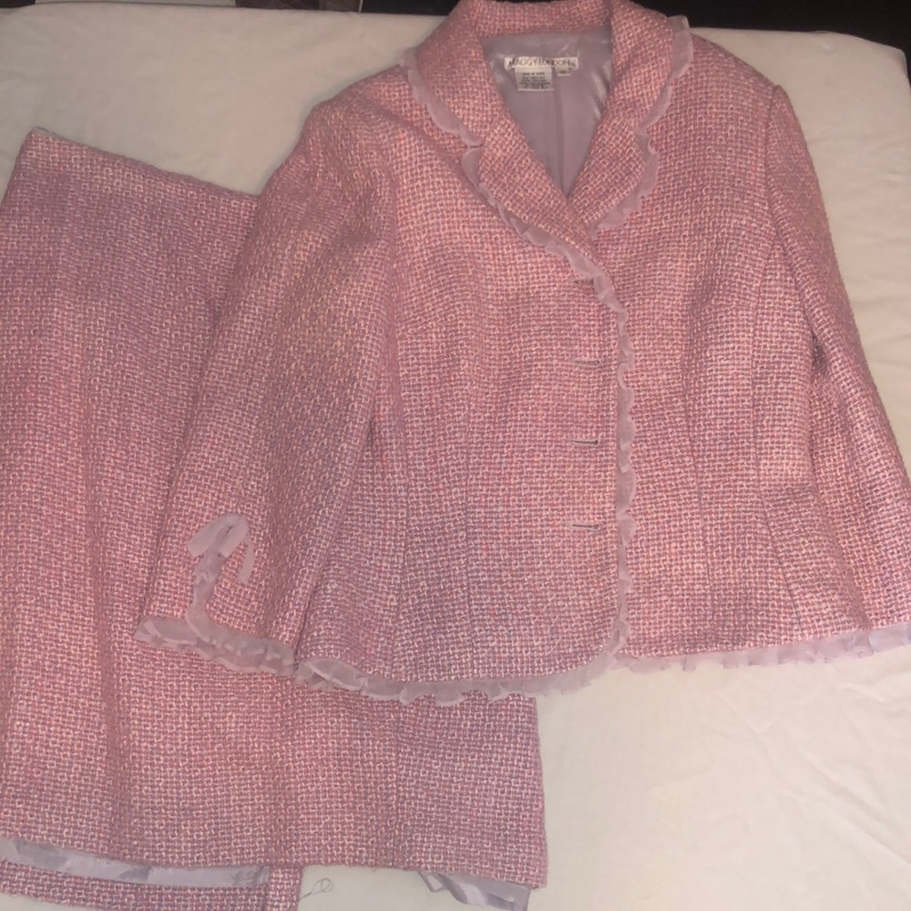 Macy London Size 12 Silk suit